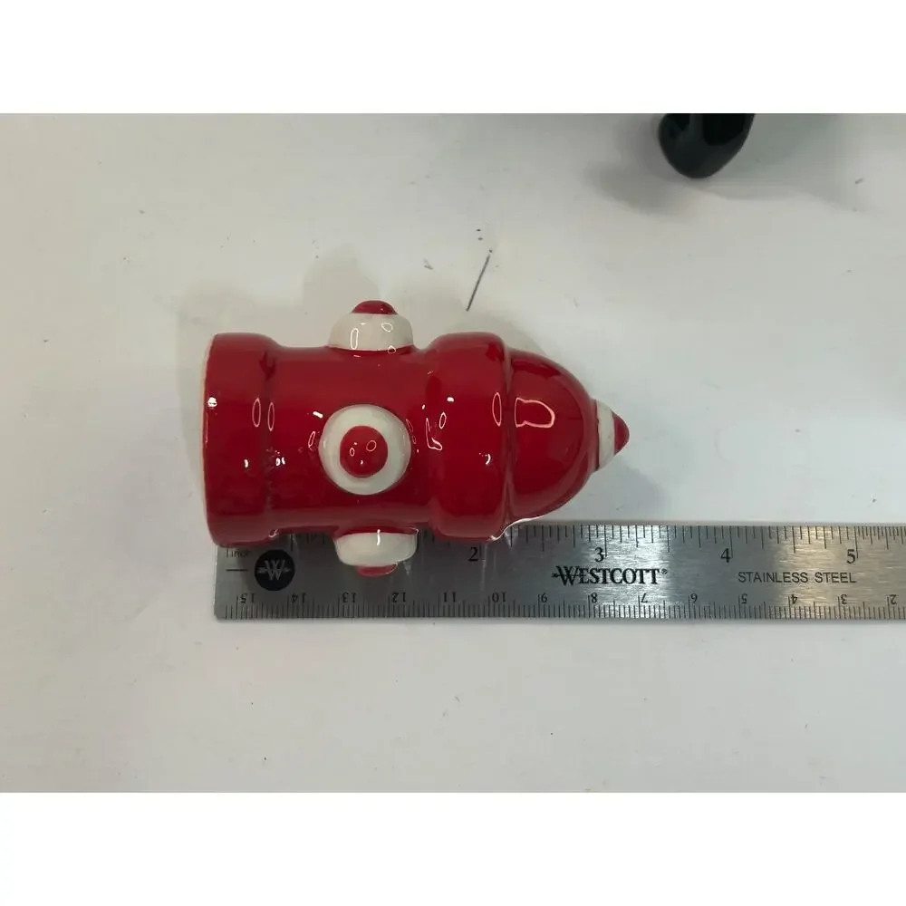 Pier One Imports Dog Using Fire Hydrant Salt And Pepper Shaker Open Box